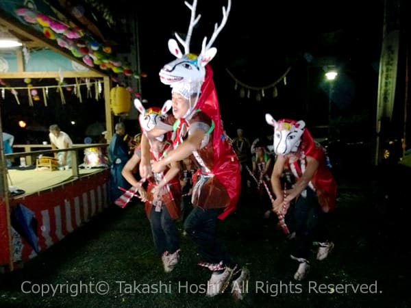 徳山の盆踊の鹿ん舞