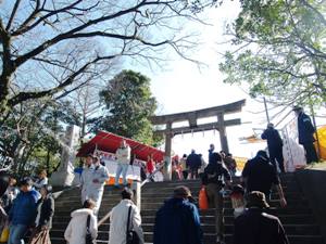 香久山妙法寺の鳥居