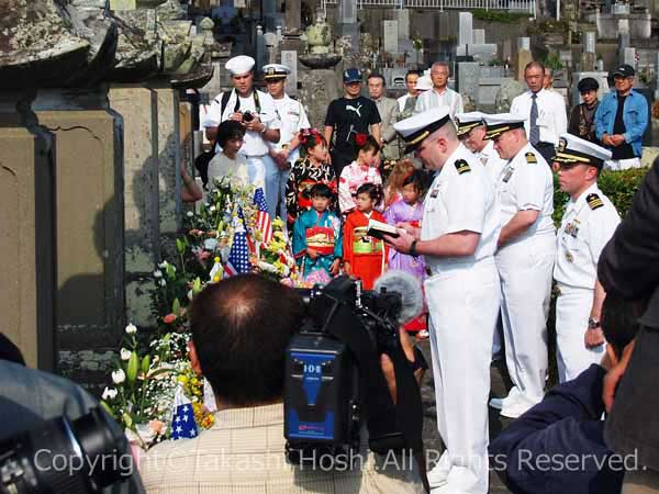 玉泉寺の墓前祭