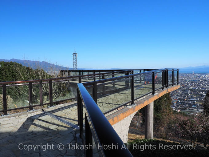 岩本山公園の張出し展望デッキ