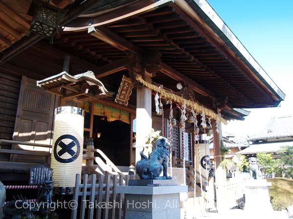 女神の社と言われる大井神社