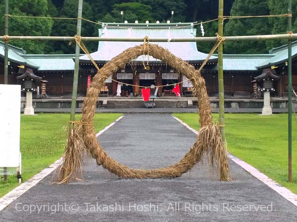 靜岡縣護國神社の夏越の祓・茅の輪くぐり