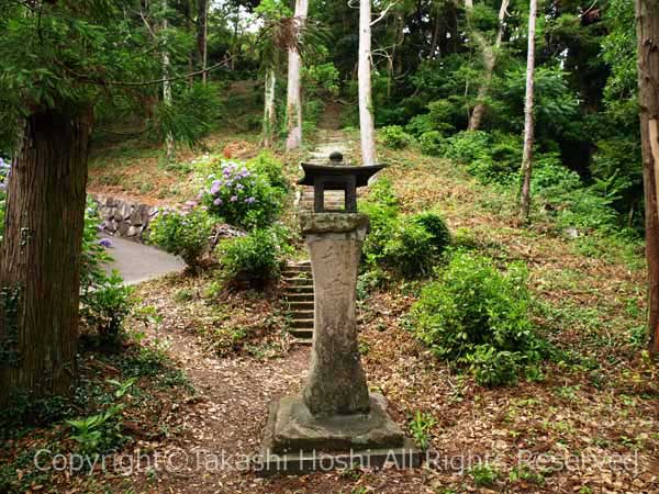 秋葉公園の石燈籠