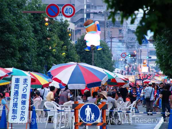 歩行者天国となる大いちょう通り