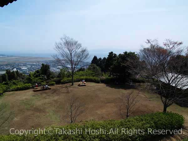 夜景スポットでもある御殿山の狼煙場の写真