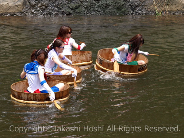 松川タライ乗り競走の団体レースの難しさ