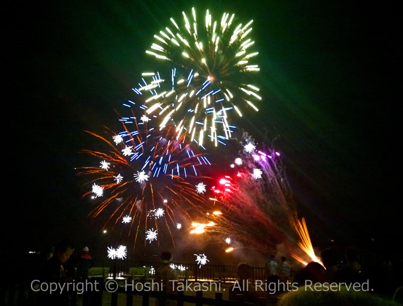 どんつく祭り 海上花火大会