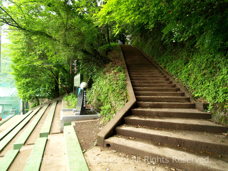 韮山高校側の登り口