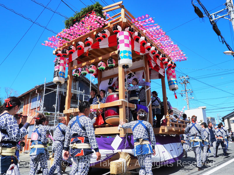 飯津佐和乃神社の御船神事 は組屋台 曳き回し