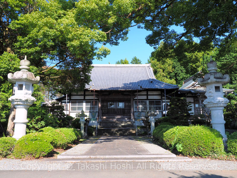 小泉久遠寺の客殿（本堂）