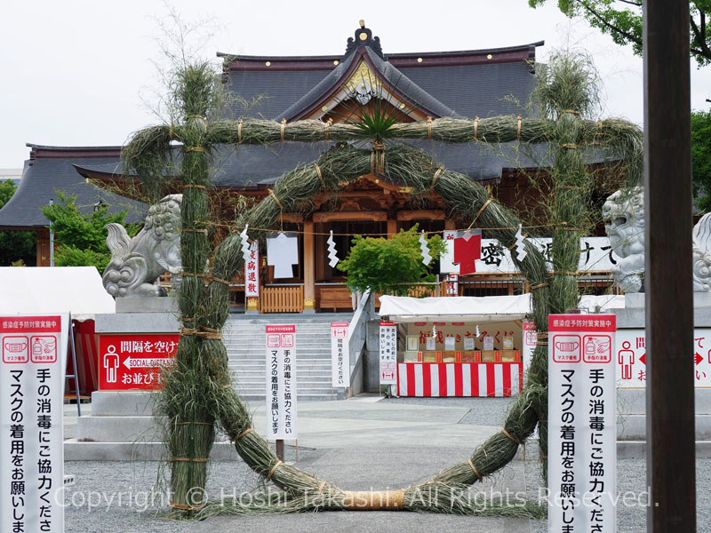 富知六所浅間神社の茅の輪くぐり