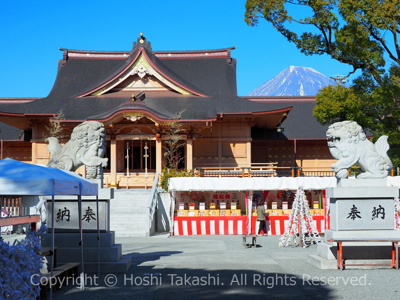 富知六所浅間神社から望む富士山