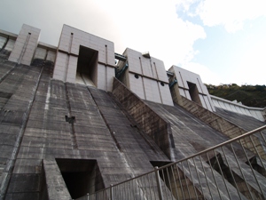 長島ダム　ダム堤