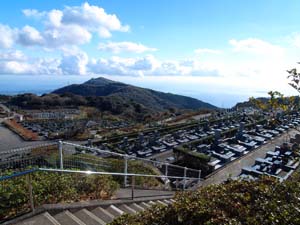 熱海日金山霊園